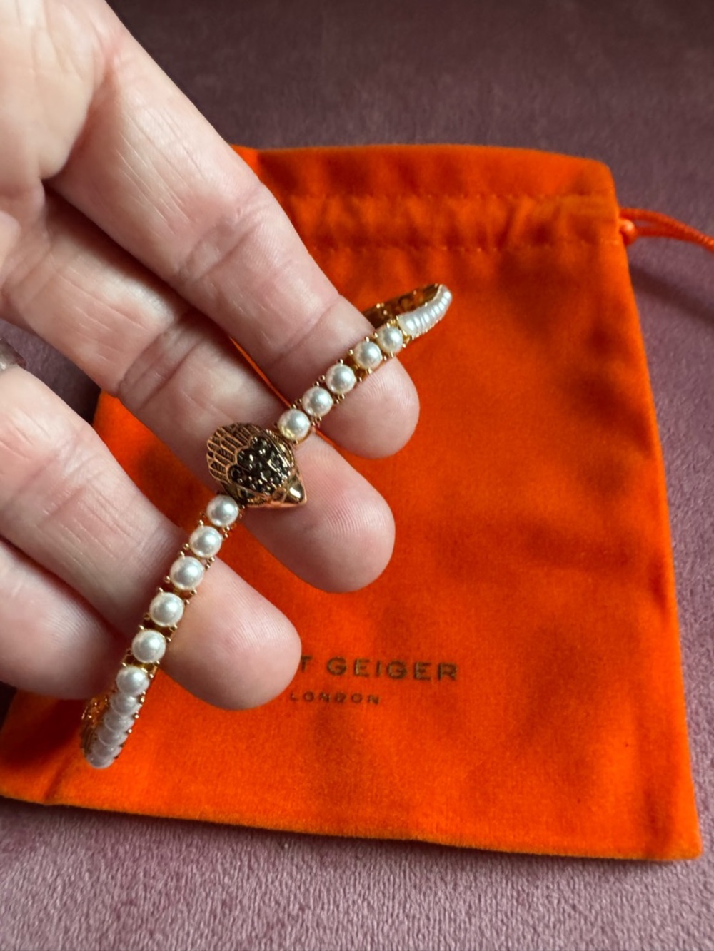 Kurt Geiger Gold Pearl  Bracelet with Lion Head Accent - Picture 4 of 6